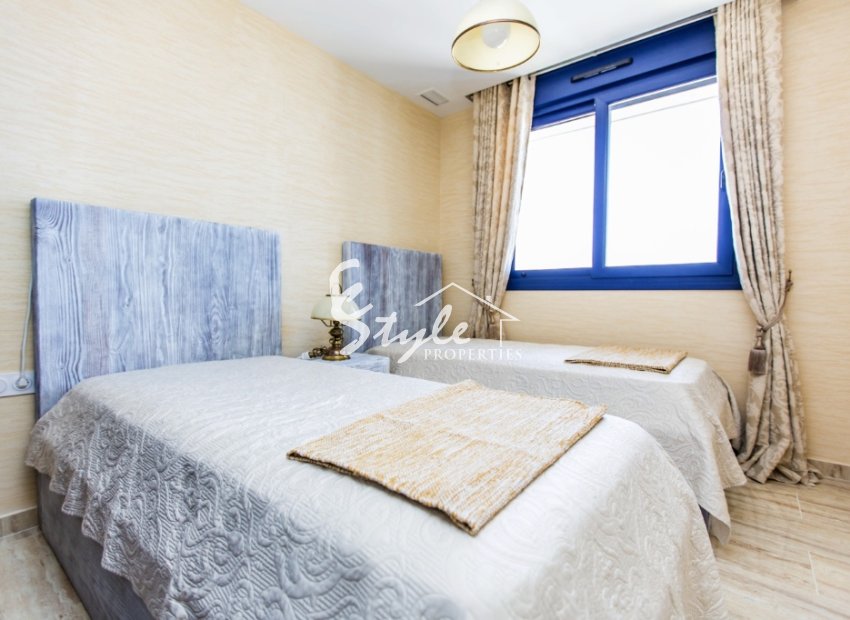 Resale - Apartamento - Punta Prima - Sea Senses