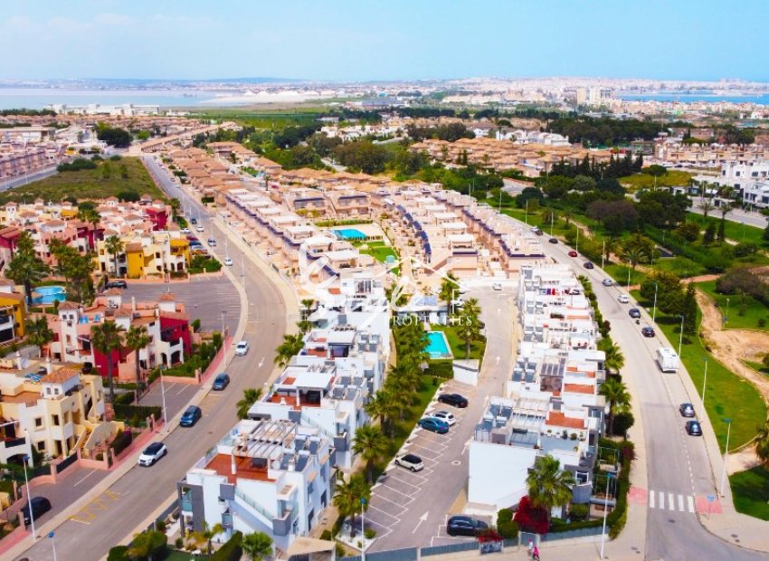 Resale - Apartamento - Punta Prima