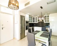 Resale - Apartamento - Punta Prima