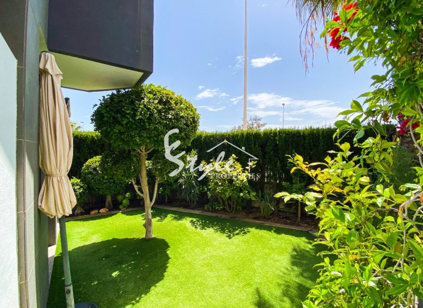 Resale - Apartamento - Punta Prima