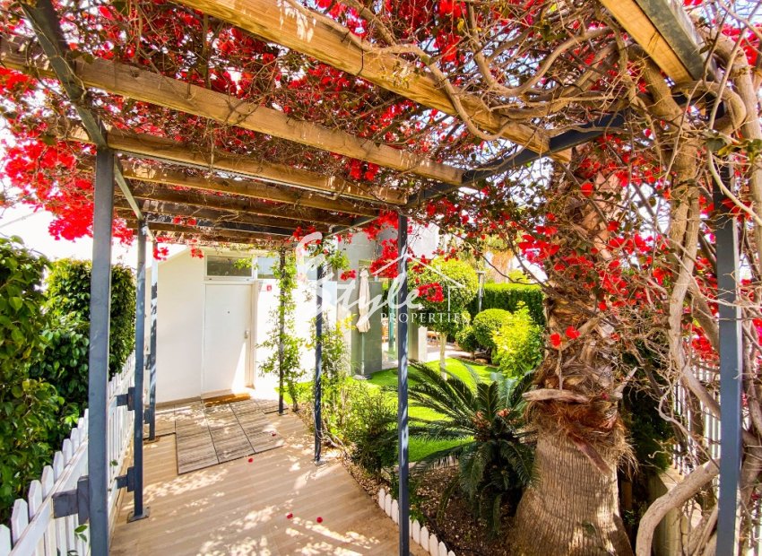 Resale - Apartamento - Punta Prima