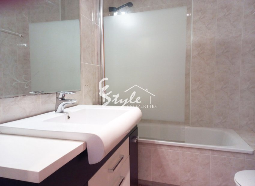 Resale - Apartamento - Punta Prima