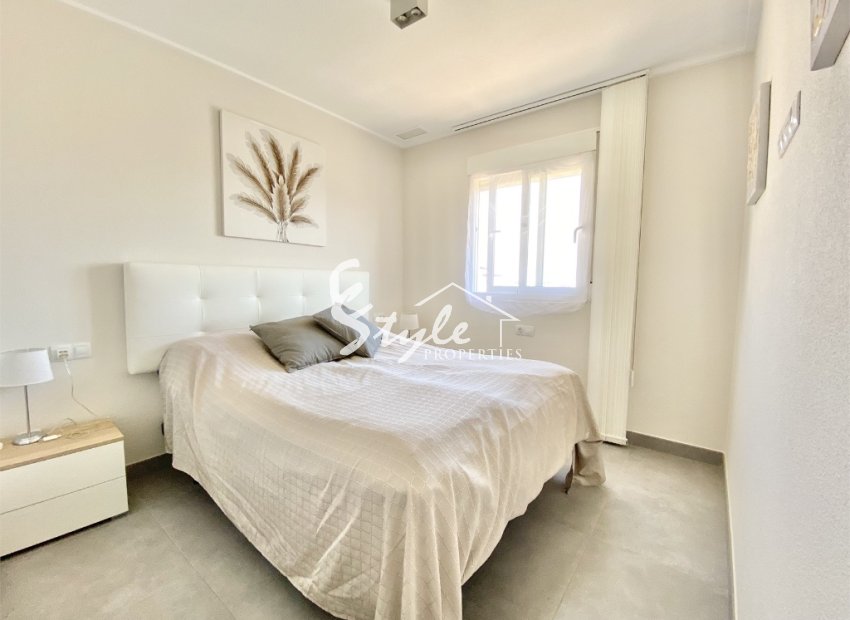 Resale - Apartamento - Punta Prima