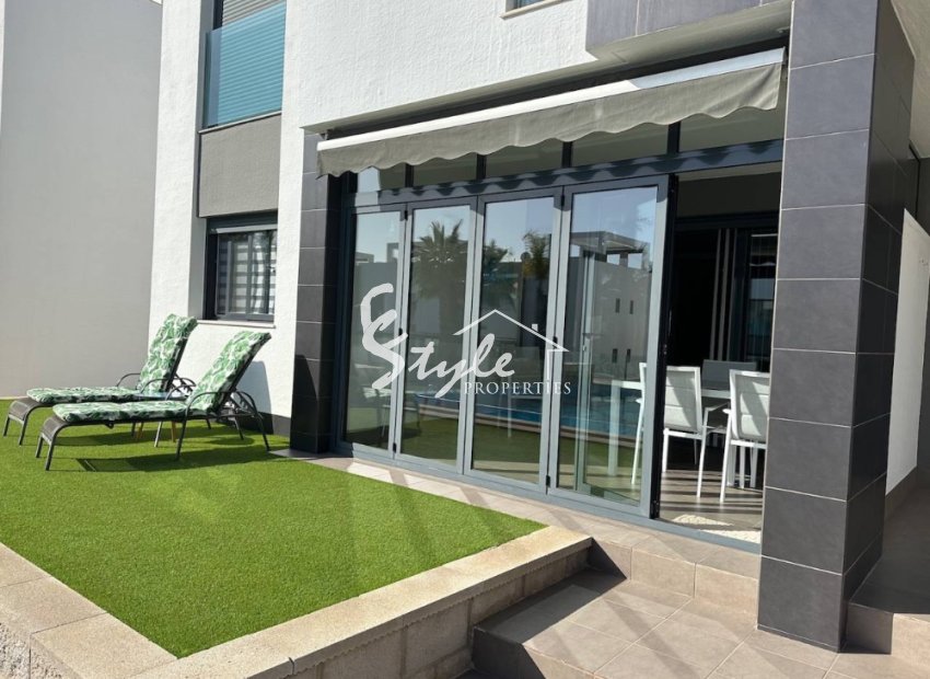 Resale - Apartamento - Punta Prima