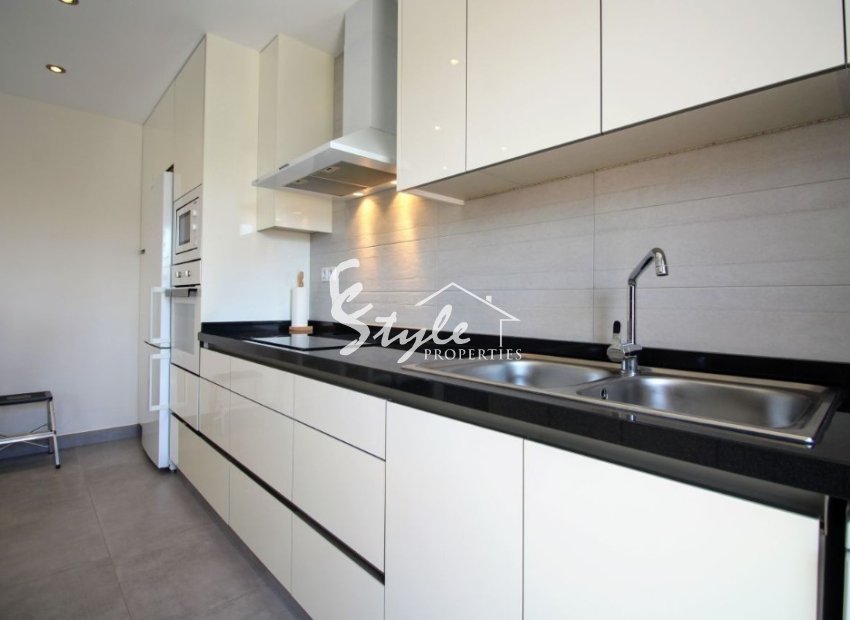 Resale - Apartamento - Punta Prima