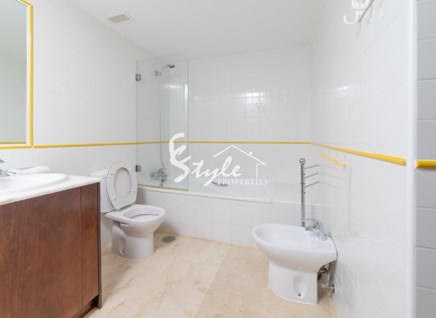 Resale - Apartamento - Punta Prima