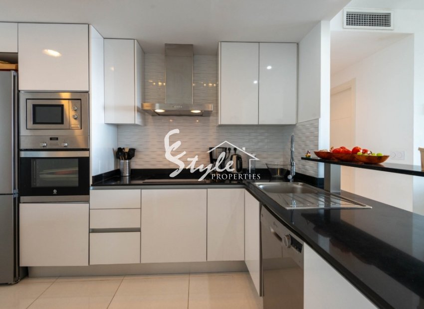 Resale - Apartamento - Punta Prima