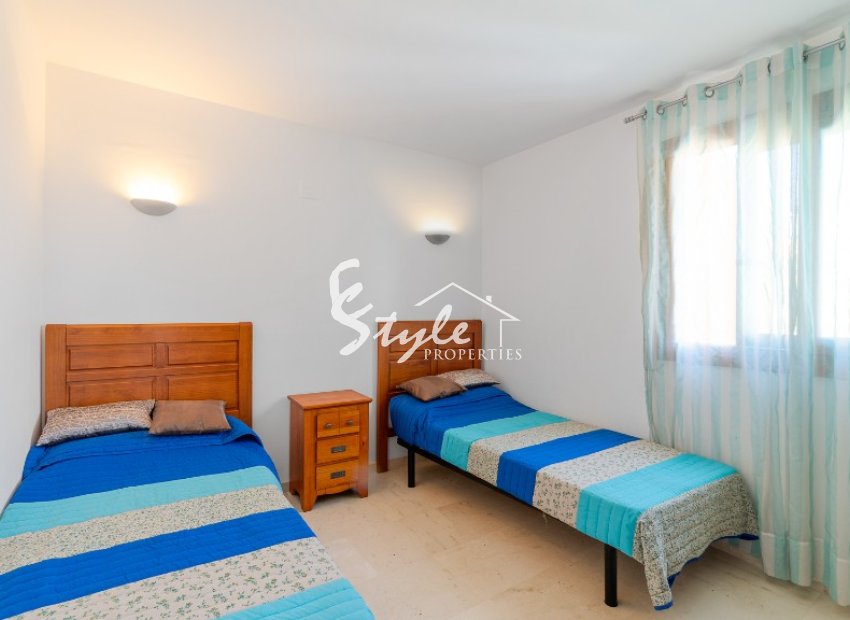 Resale - Apartamento - Punta Prima