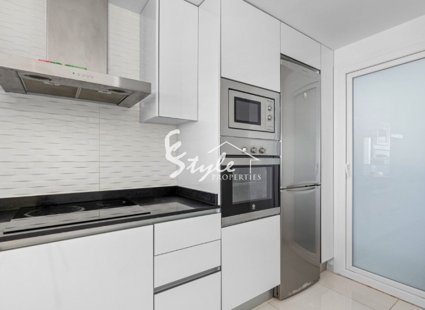 Resale - Apartamento - Punta Prima