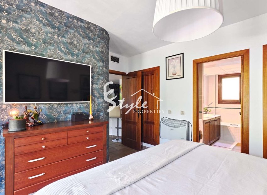 Resale - Apartamento - Punta Prima