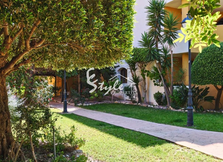 Resale - Apartamento - Punta Prima