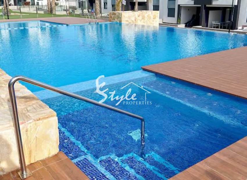 Resale - Apartamento - Punta Prima