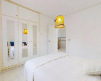 Resale - Apartamento - Punta Prima