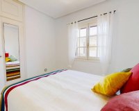 Resale - Apartamento - Punta Prima