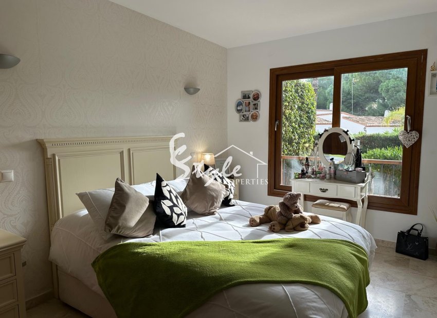 Resale - Apartamento - Punta Prima