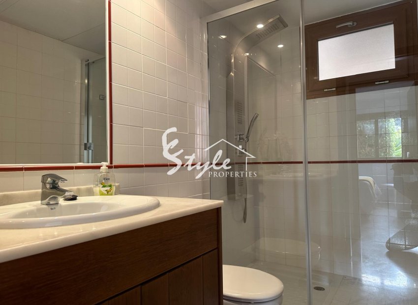 Resale - Apartamento - Punta Prima