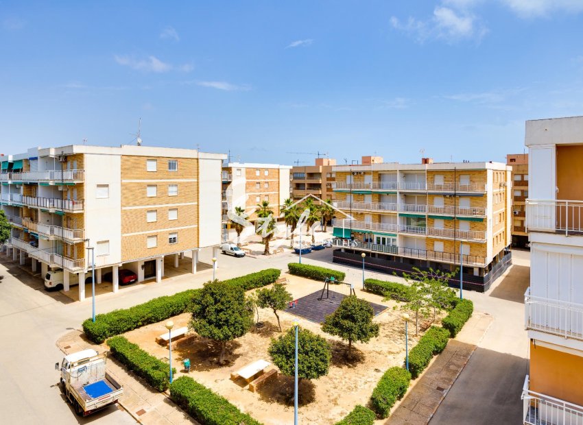 Resale - Apartamento - Punta Prima