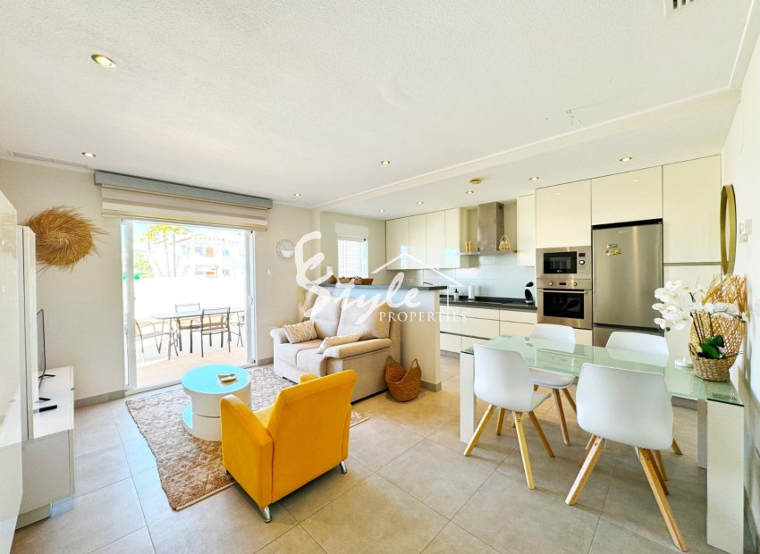 Resale - Apartamento - Punta Prima