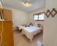 Resale - Apartamento - Punta Prima