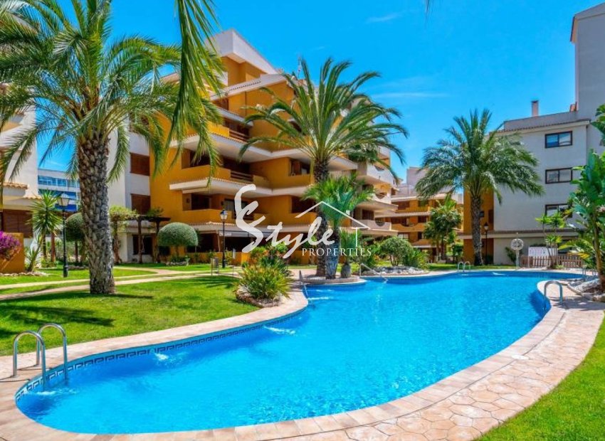 Resale - Apartamento - Punta Prima