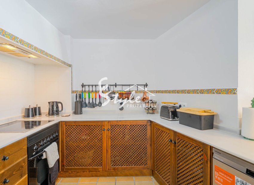 Resale - Apartamento - Punta Prima