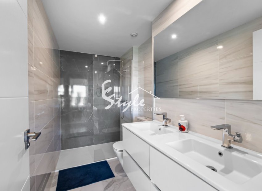 Resale - Apartamento - Punta Prima