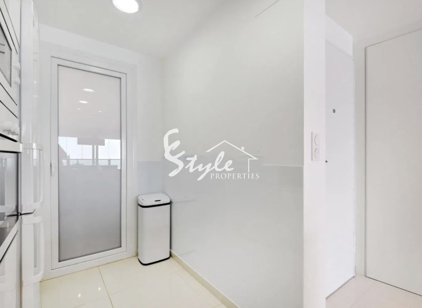 Resale - Apartamento - Punta Prima