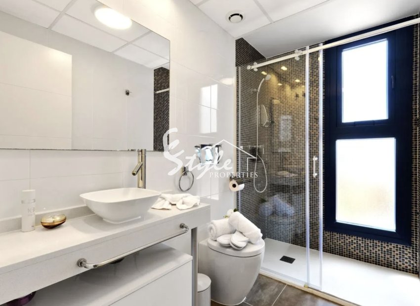 Resale - Apartamento - Punta Prima