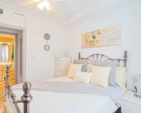 Resale - Apartamento - Punta Prima