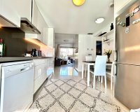 Resale - Apartamento - Punta Prima