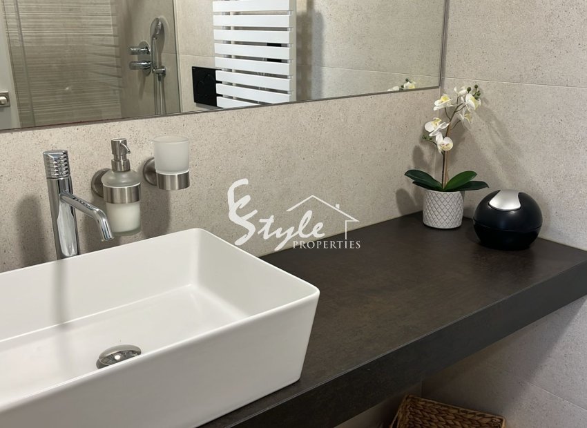 Resale - Apartamento - Punta Prima