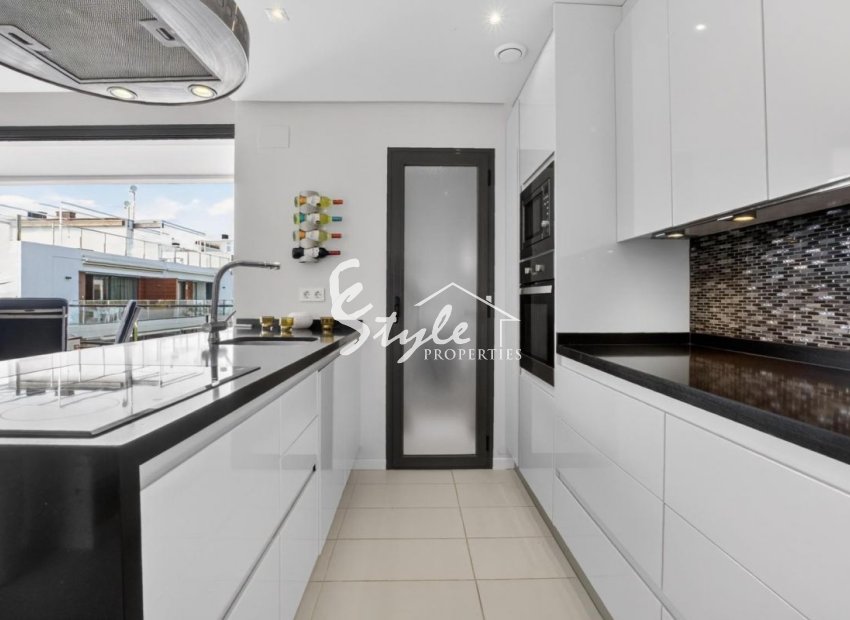 Resale - Apartamento - Punta Prima