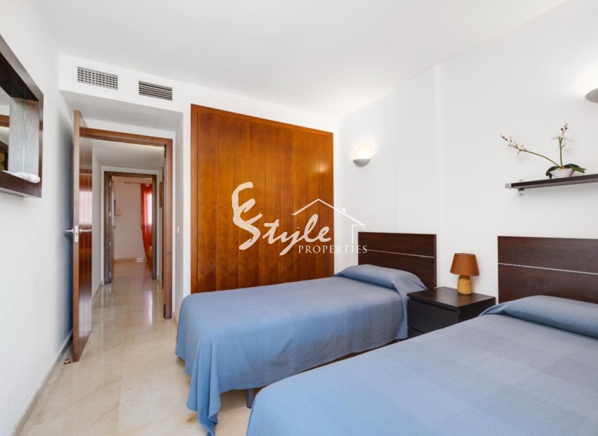 Resale - Apartamento - Punta Prima