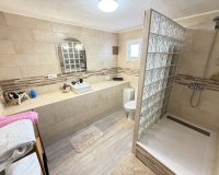 Resale - Apartamento - San Miguel De Salinas