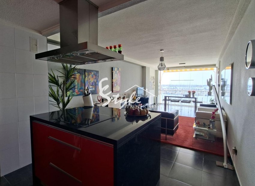 Resale - Apartamento - Torrevieja - Acequion