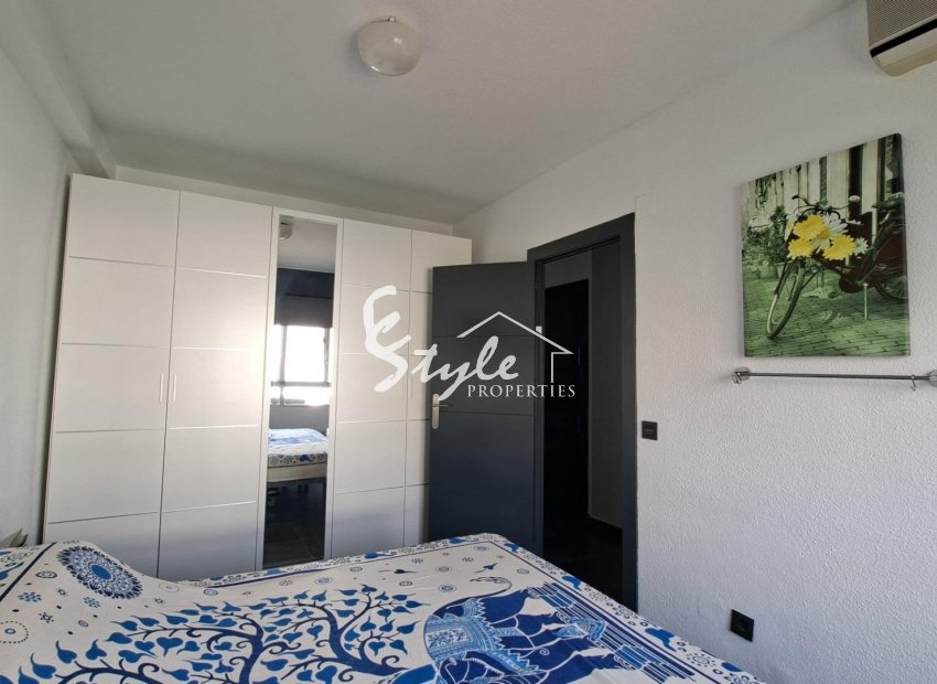 Resale - Apartamento - Torrevieja - Acequion