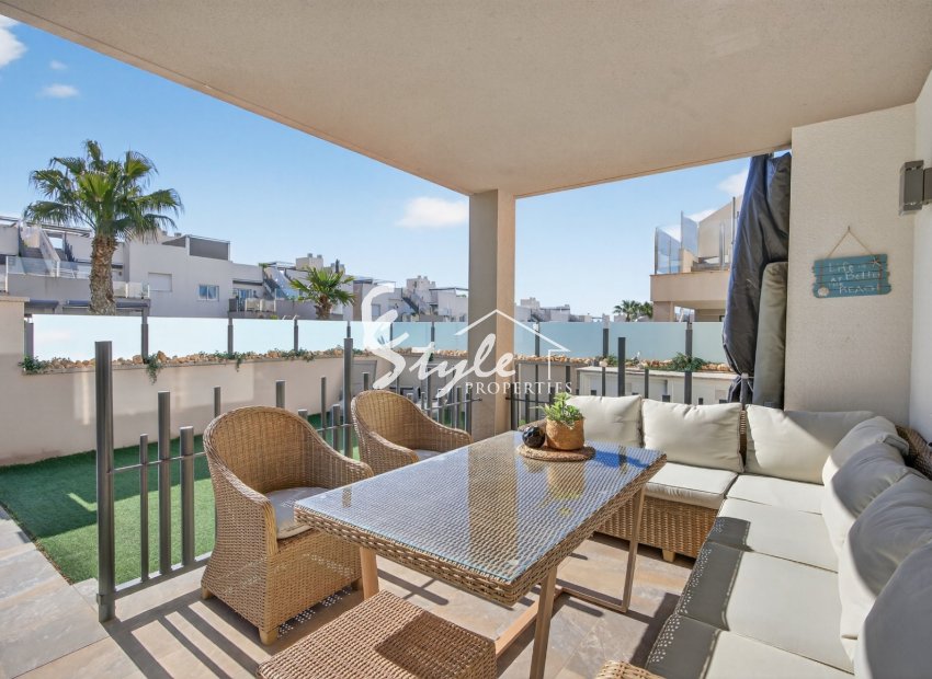 Resale - Apartamento - Torrevieja - Aguas Nuevas
