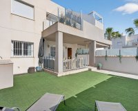 Resale - Apartamento - Torrevieja - Aguas Nuevas