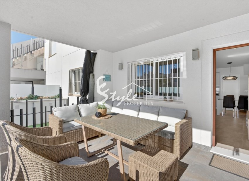 Resale - Apartamento - Torrevieja - Aguas Nuevas