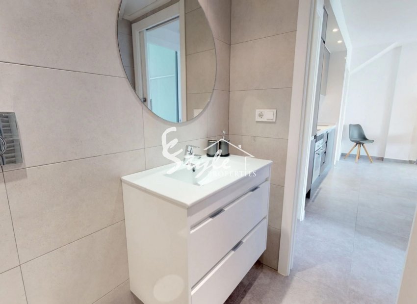 Resale - Apartamento - Torrevieja - Aguas Nuevas