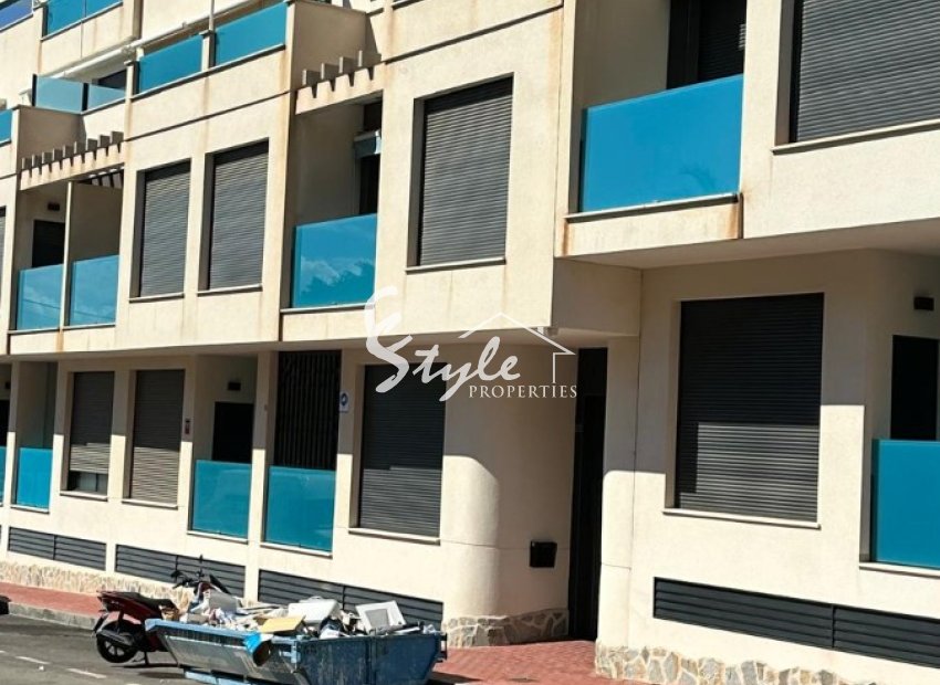 Resale - Apartamento - Torrevieja - Calas Blancas