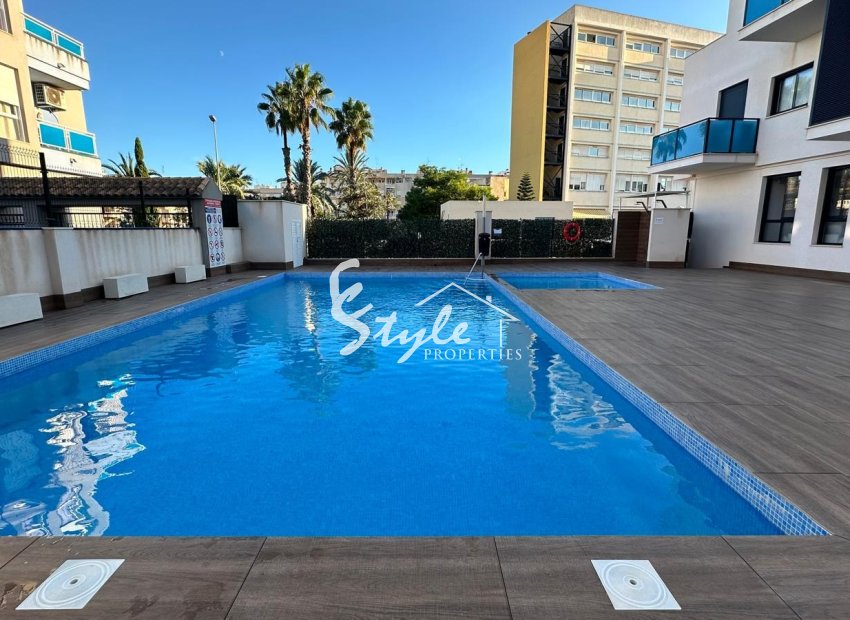 Resale - Apartamento - Torrevieja - Calas Blancas
