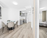 Resale - Apartamento - Torrevieja - Center