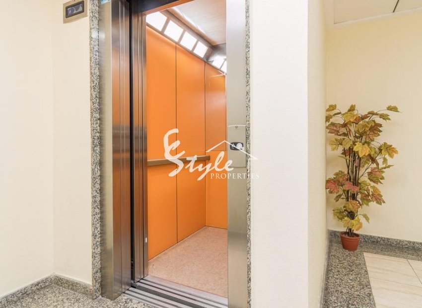 Resale - Apartamento - Torrevieja - Center