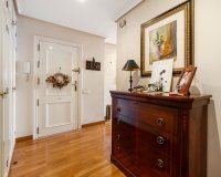 Resale - Apartamento - Torrevieja - Centro - Muelle Pesquero