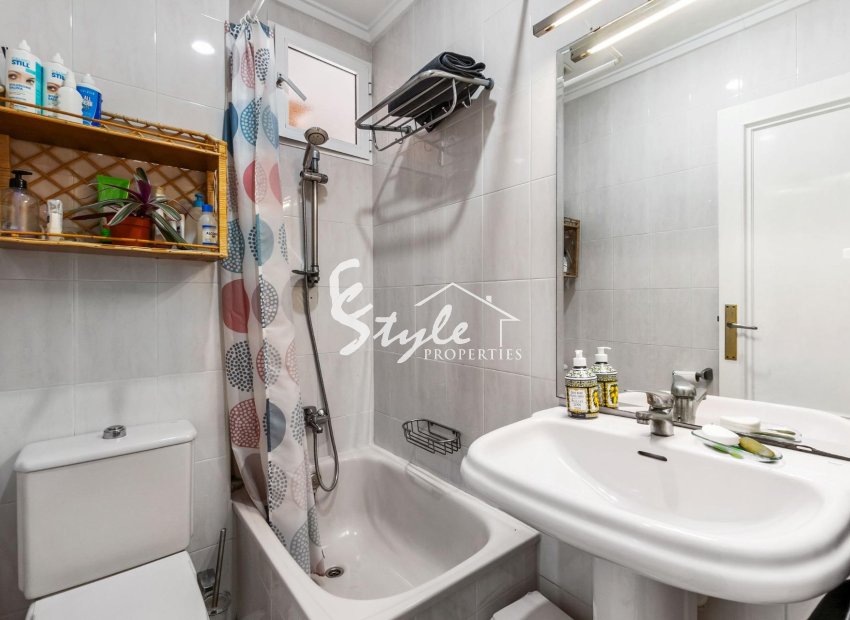 Resale - Apartamento - Torrevieja - Centro - Muelle Pesquero
