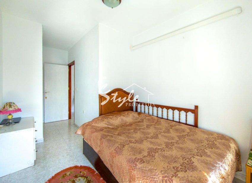 Resale - Apartamento - Torrevieja - Estacion de autobuses