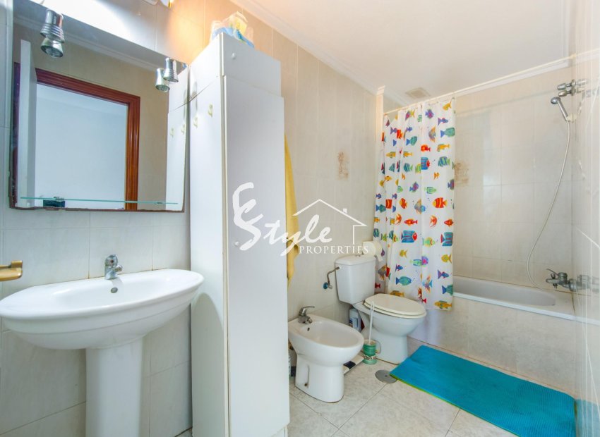 Resale - Apartamento - Torrevieja - Estacion de autobuses