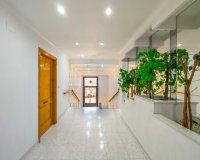 Resale - Apartamento - Torrevieja - Estacion de autobuses