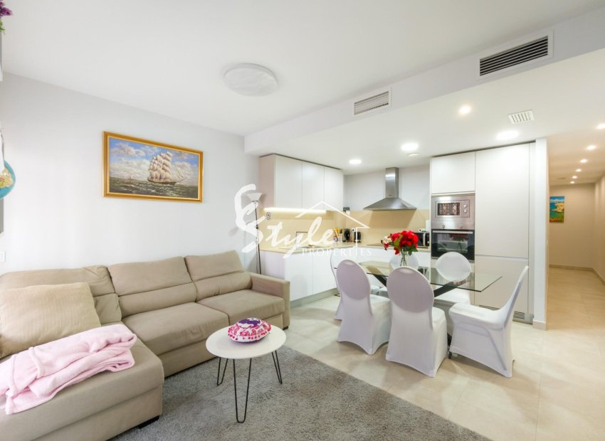 Resale - Apartamento - Torrevieja - Estacion de autobuses